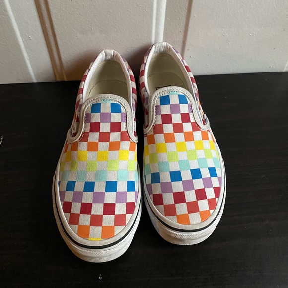 Vans - Picture 2 of 4